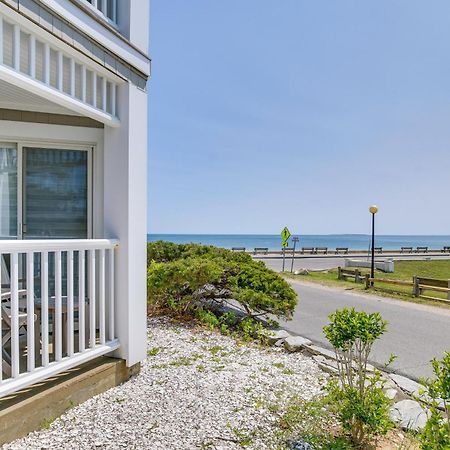Breezy Oak Bluffs Condo - Steps To Inkwell Beach! Екстериор снимка