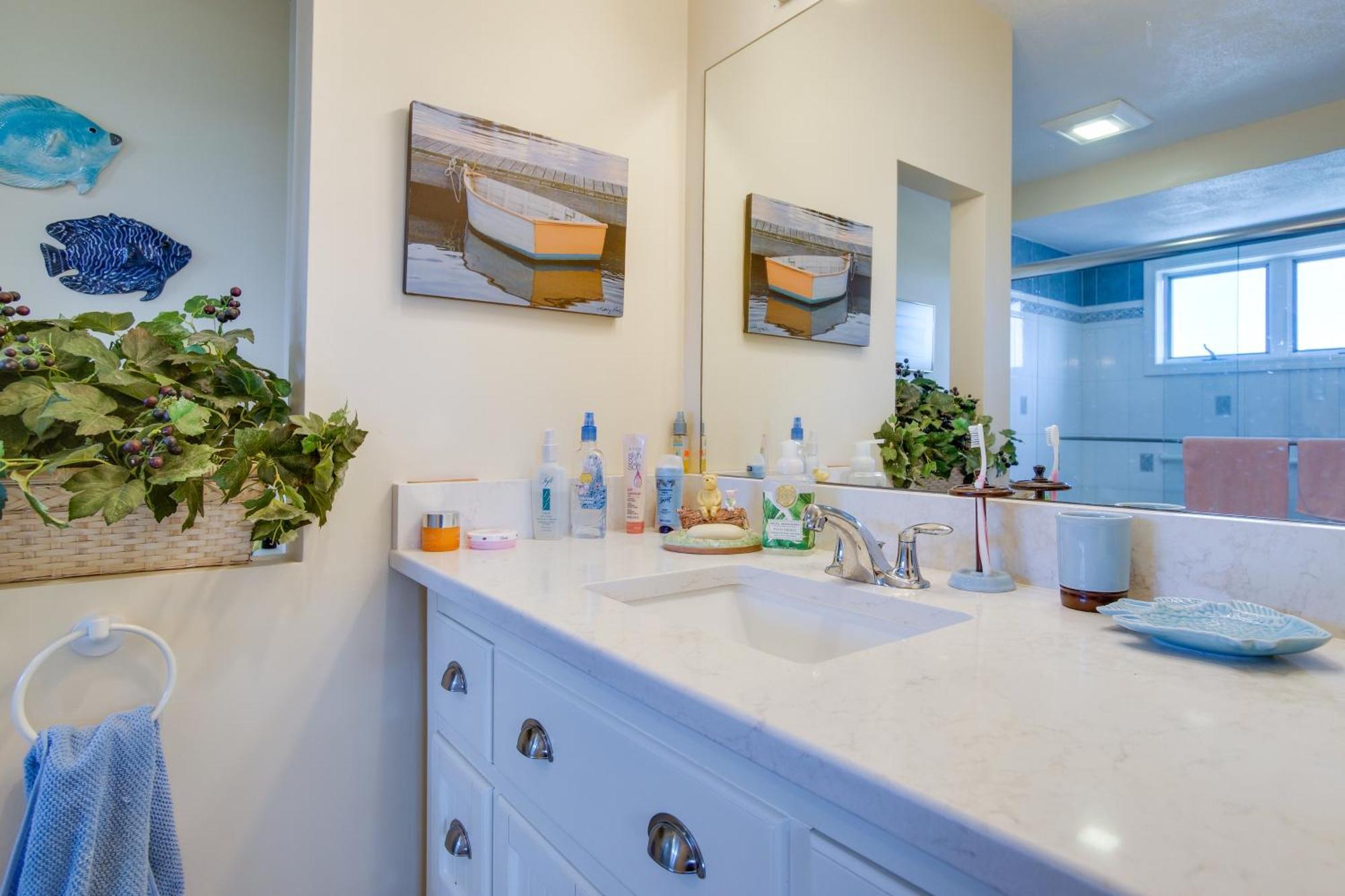 Breezy Oak Bluffs Condo - Steps To Inkwell Beach! Екстериор снимка