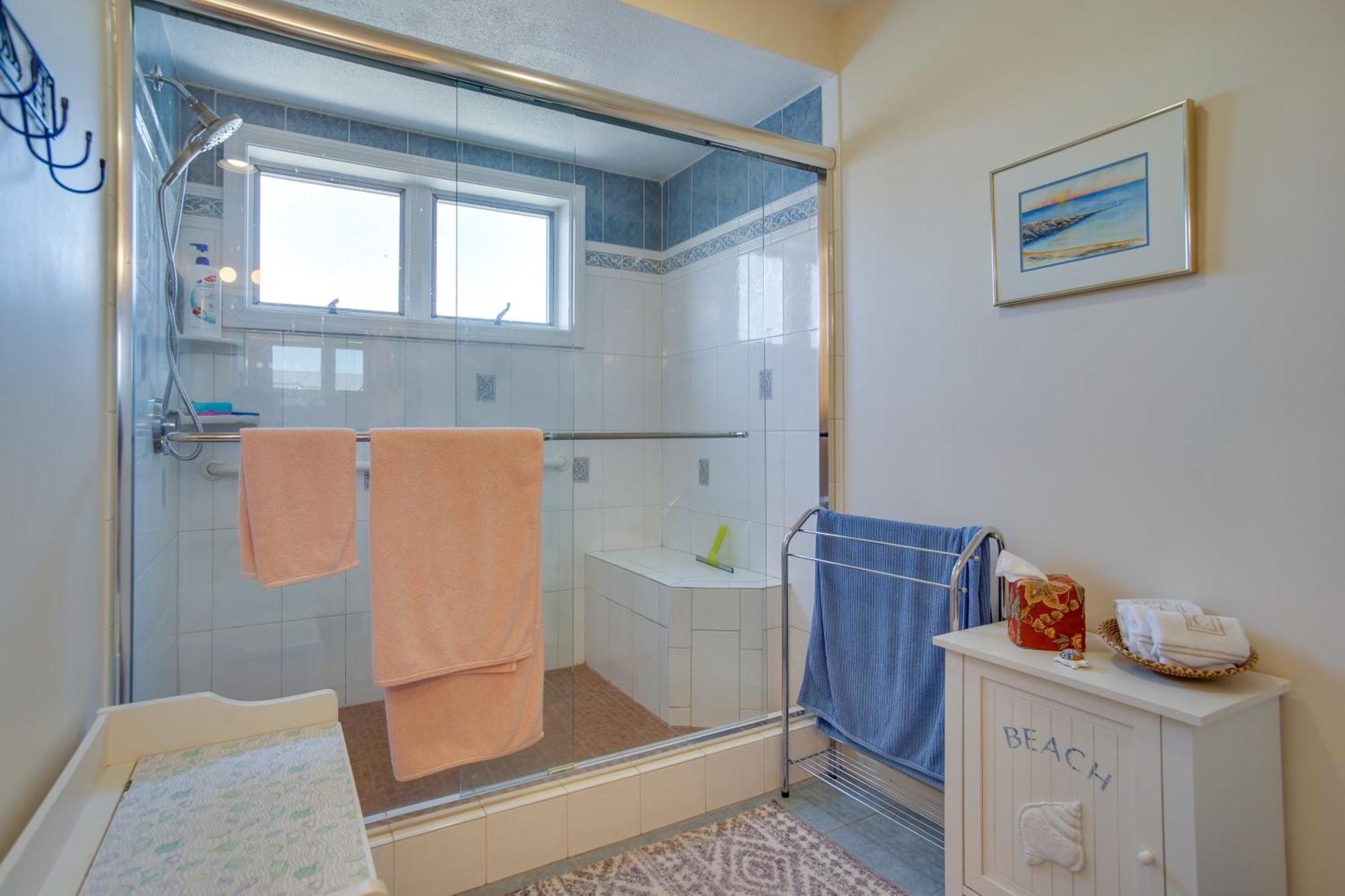 Breezy Oak Bluffs Condo - Steps To Inkwell Beach! Екстериор снимка