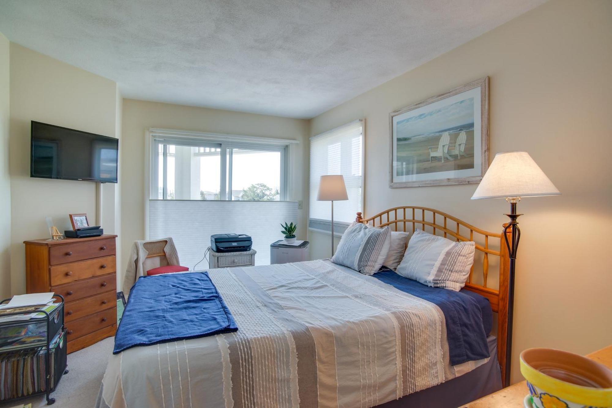Breezy Oak Bluffs Condo - Steps To Inkwell Beach! Екстериор снимка